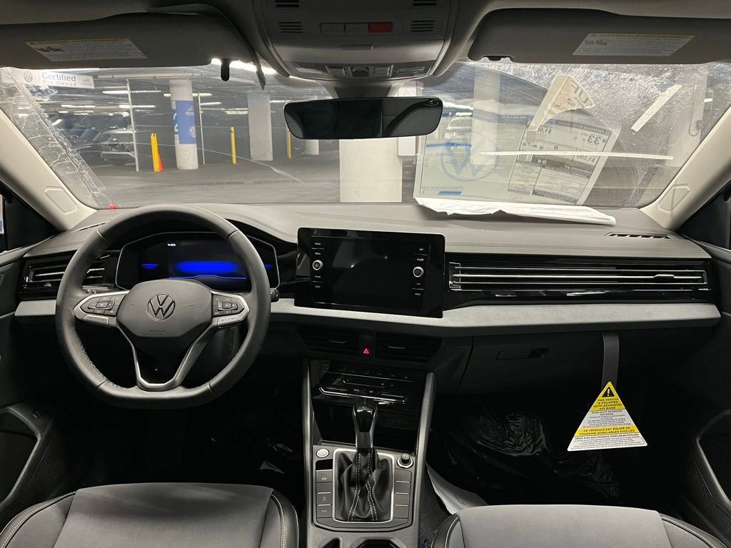 New 2026 Volkswagen Jetta SE FWD image 7