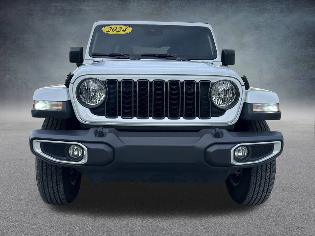 Certified 2024 Jeep Gladiator Sport image 2