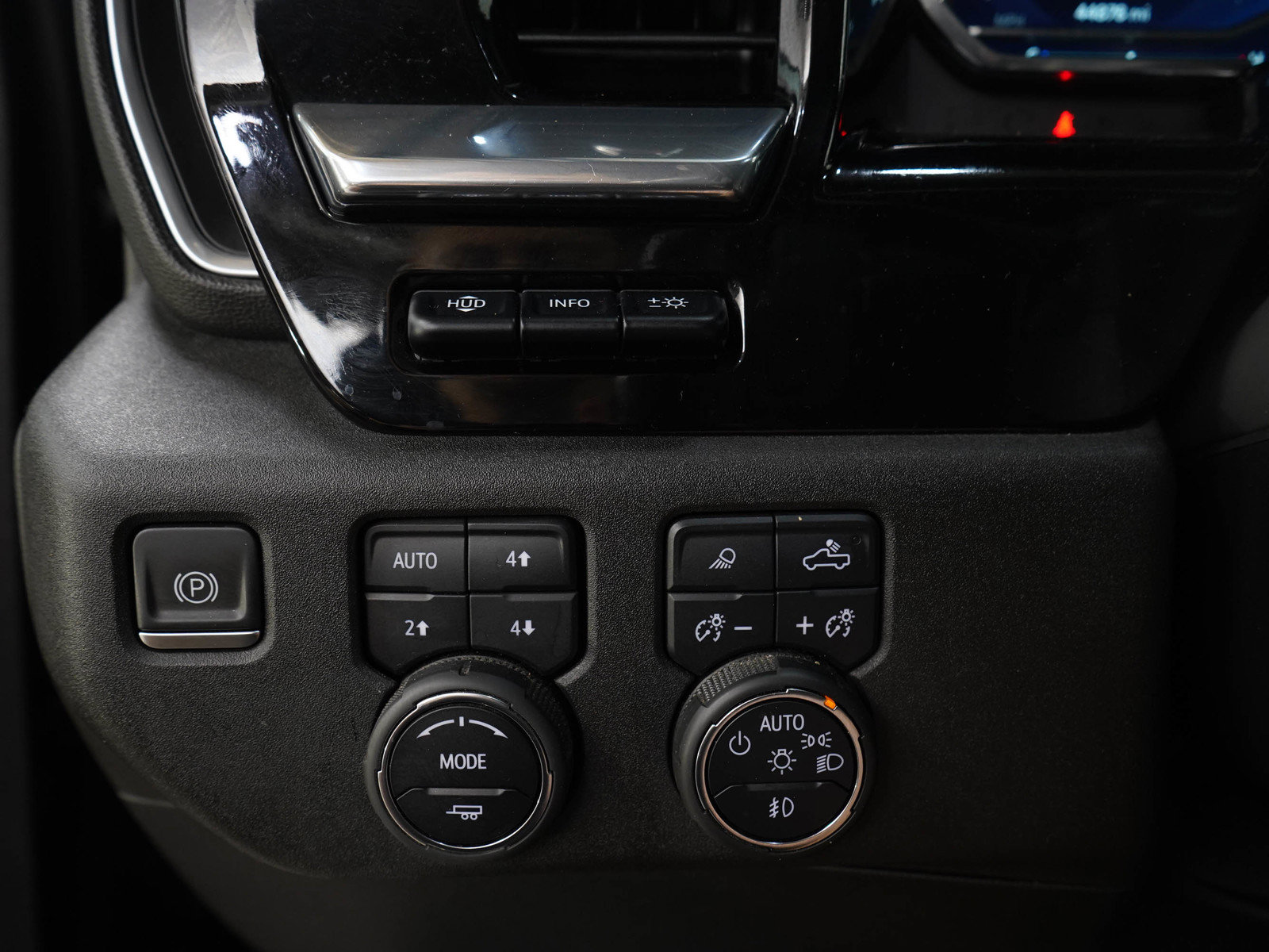 Used 2022 Chevrolet Silverado 1500 LTZ AWD/4WD image 28