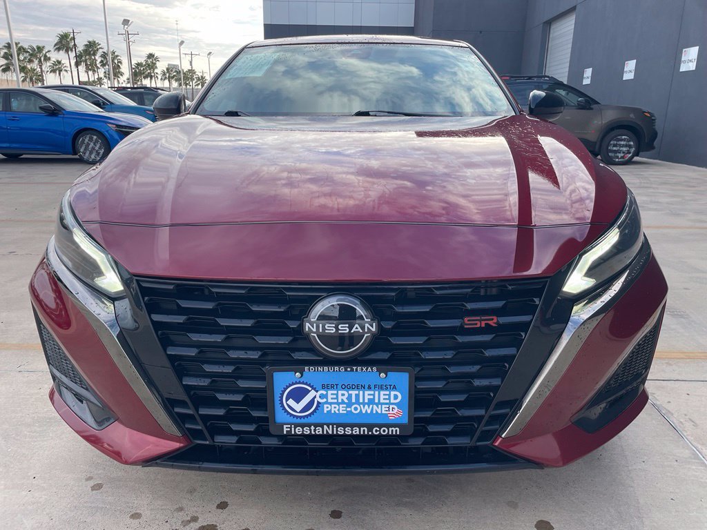 Used 2023 Nissan Altima 2.5 SR w/ SR Premium Package FWD image 6