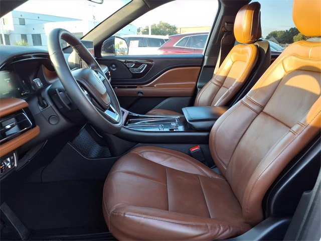 Used 2020 Lincoln Aviator Reserve w/ Elements Package Plus image 5