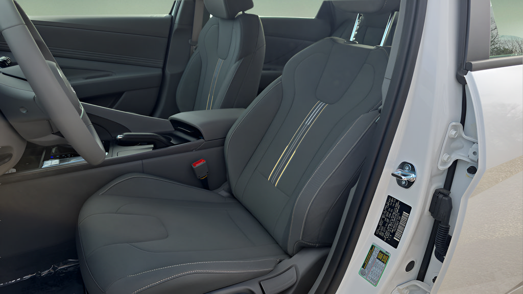 Certified 2026 Hyundai Elantra Sport FWD image 22