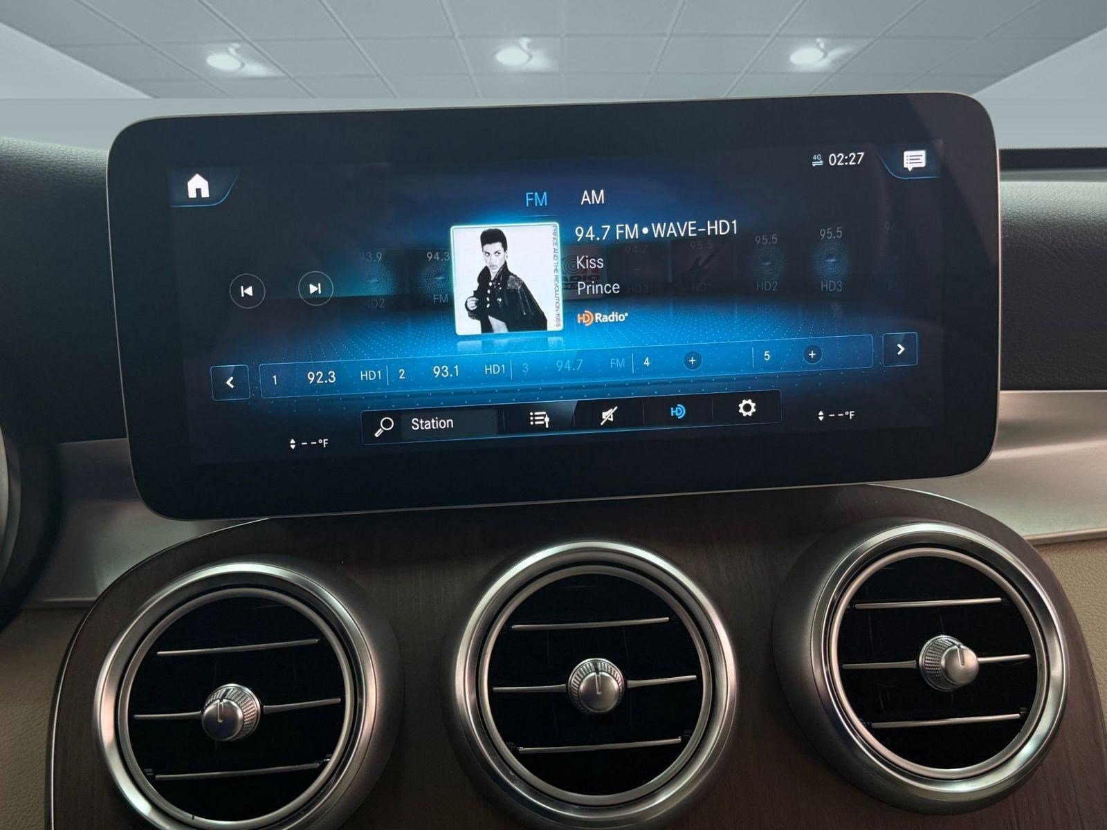 Certified 2022 Mercedes-Benz GLC 300 image 29