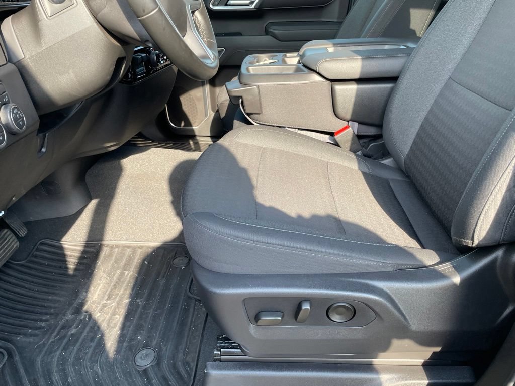 Used 2026 Chevrolet Silverado 1500 RST AWD/4WD image 19
