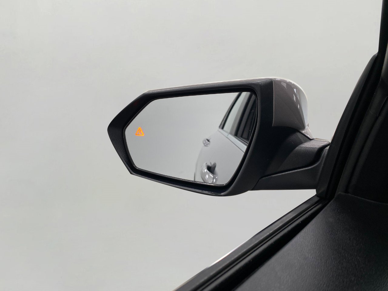 Used 2025 Hyundai Elantra SEL image 19