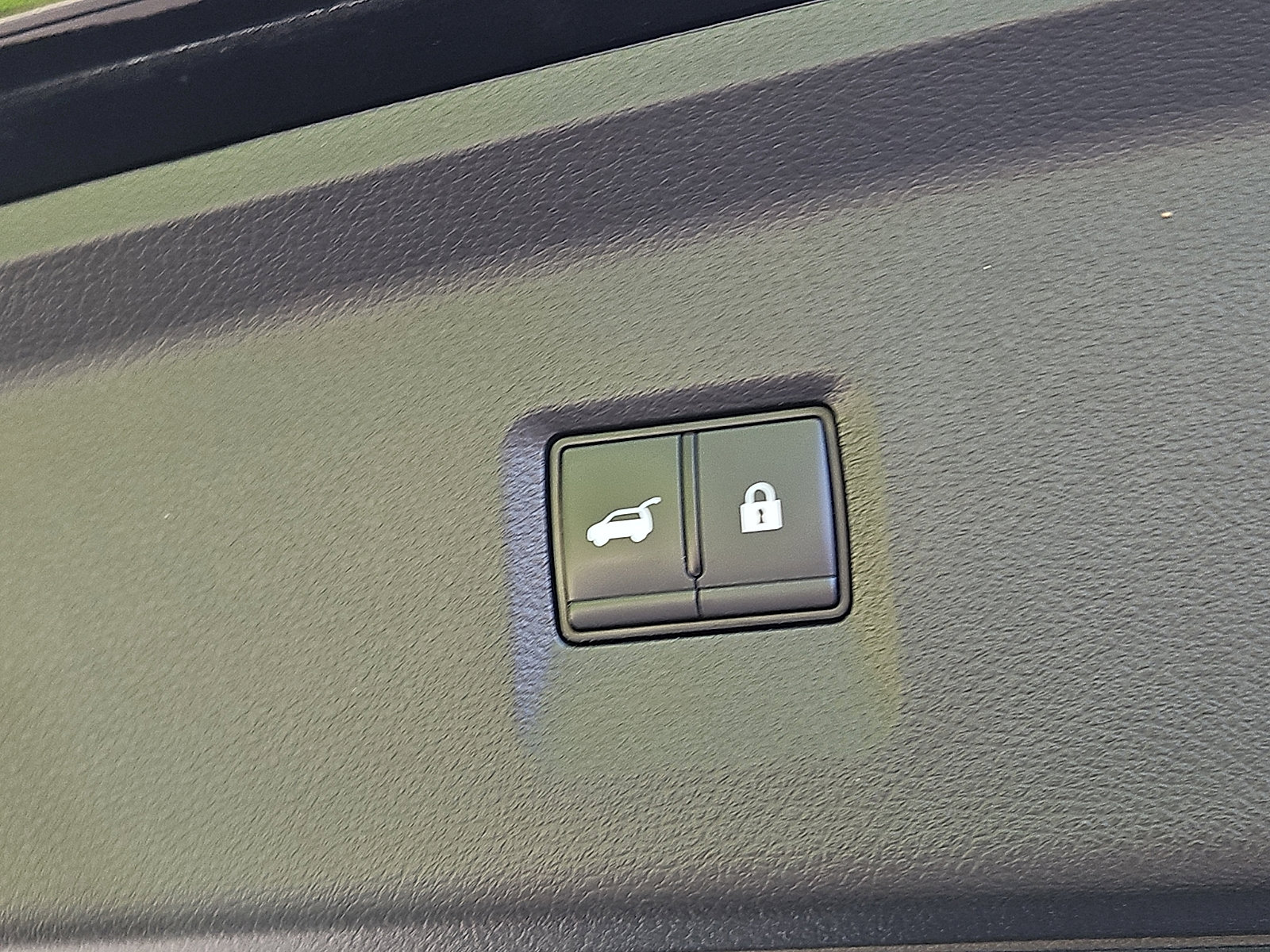 Used 2023 INFINITI QX60 Luxe w/ Performance Audio Package AWD/4WD image 30