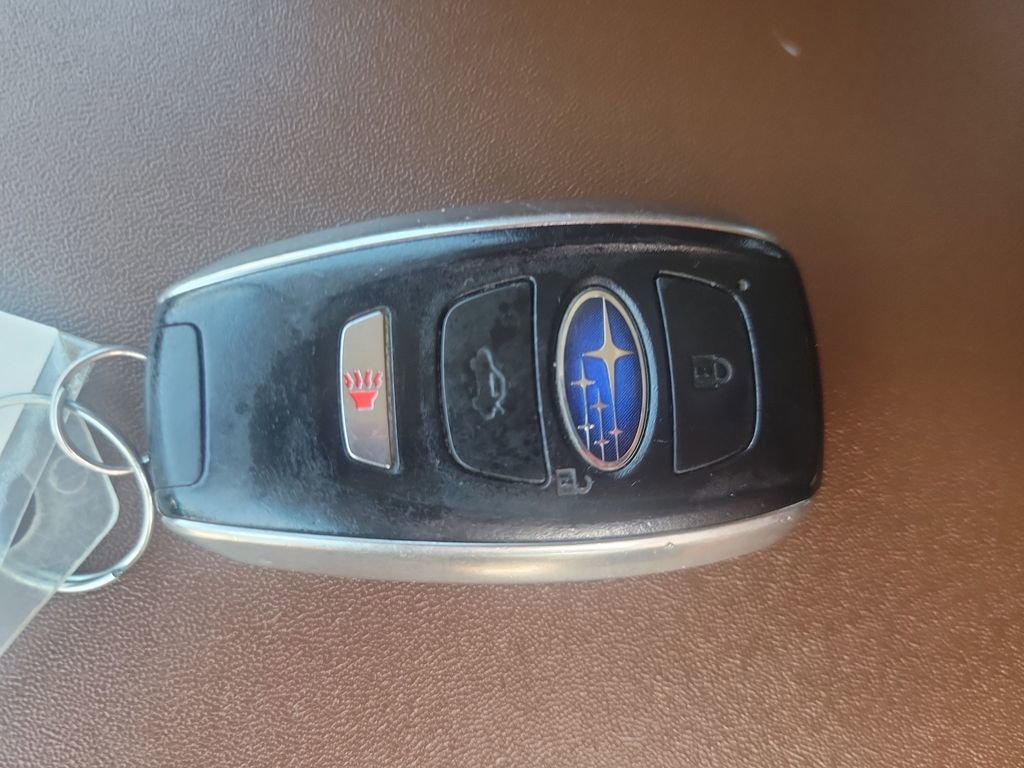 Used 2021 Subaru Outback Touring w/ Popular Package #2 image 36