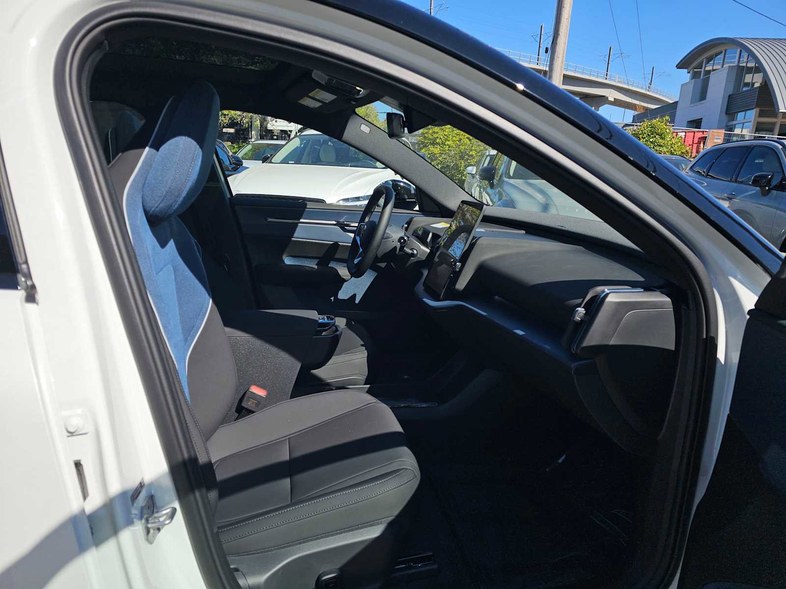 New 2026 Volvo EX30 Plus w/ Climate Package image 11