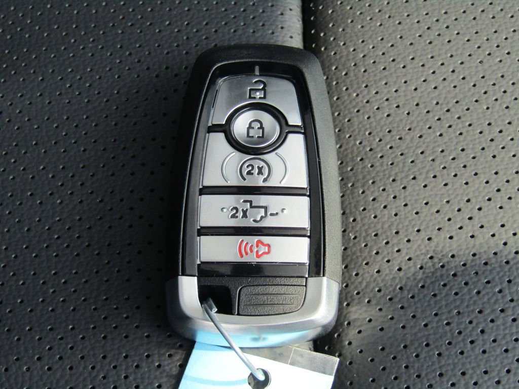 New 2025 Ford F150 Lariat w/ Equipment Group 501A Mid image 39