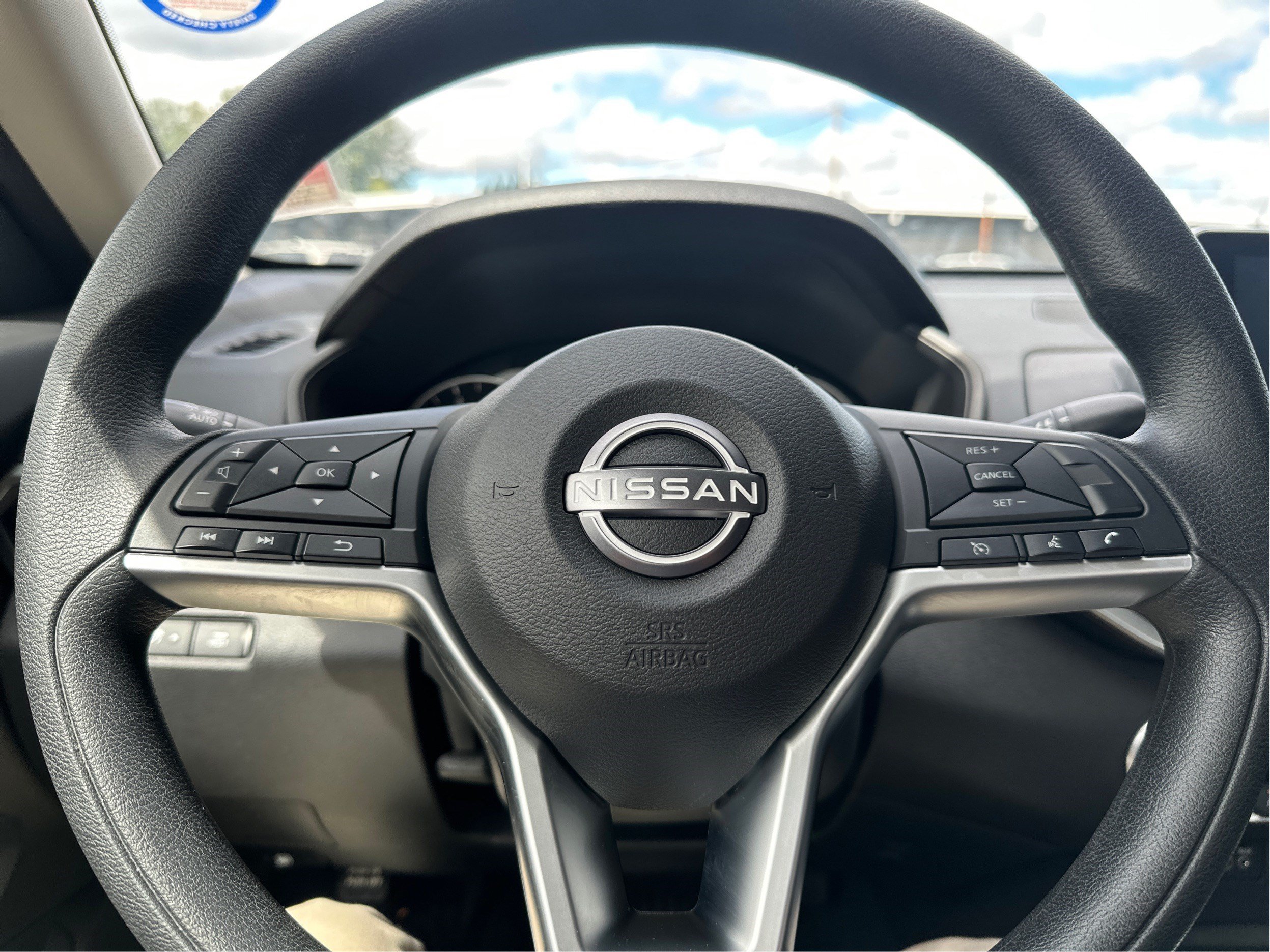 Used 2024 Nissan Altima 2.5 SV FWD image 18