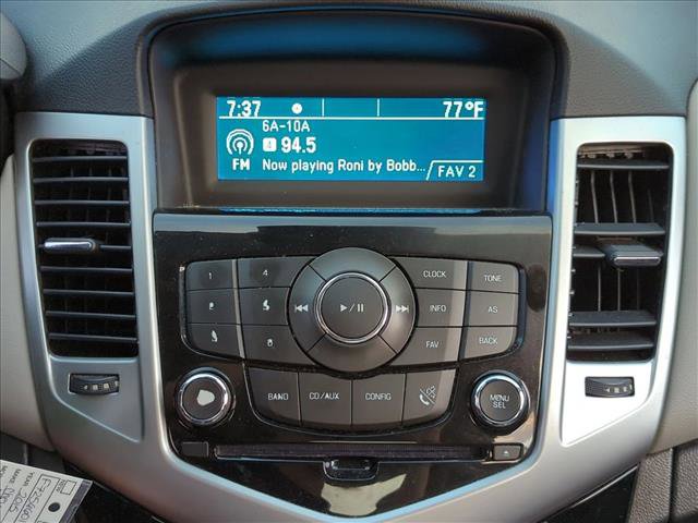 Used 2015 Chevrolet Cruze LT image 11