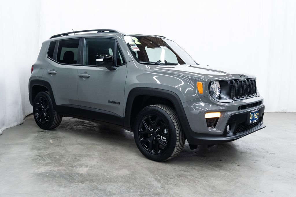 Used 2022 Jeep Renegade Altitude w/ Convenience Group AWD/4WD image 1