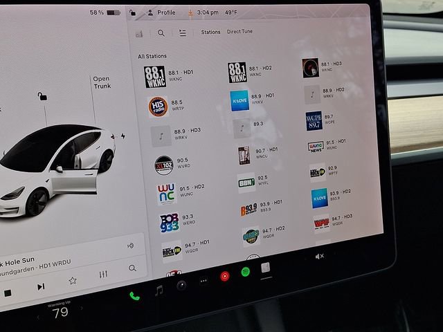 Used 2021 Tesla Model 3 Standard Range Plus image 21