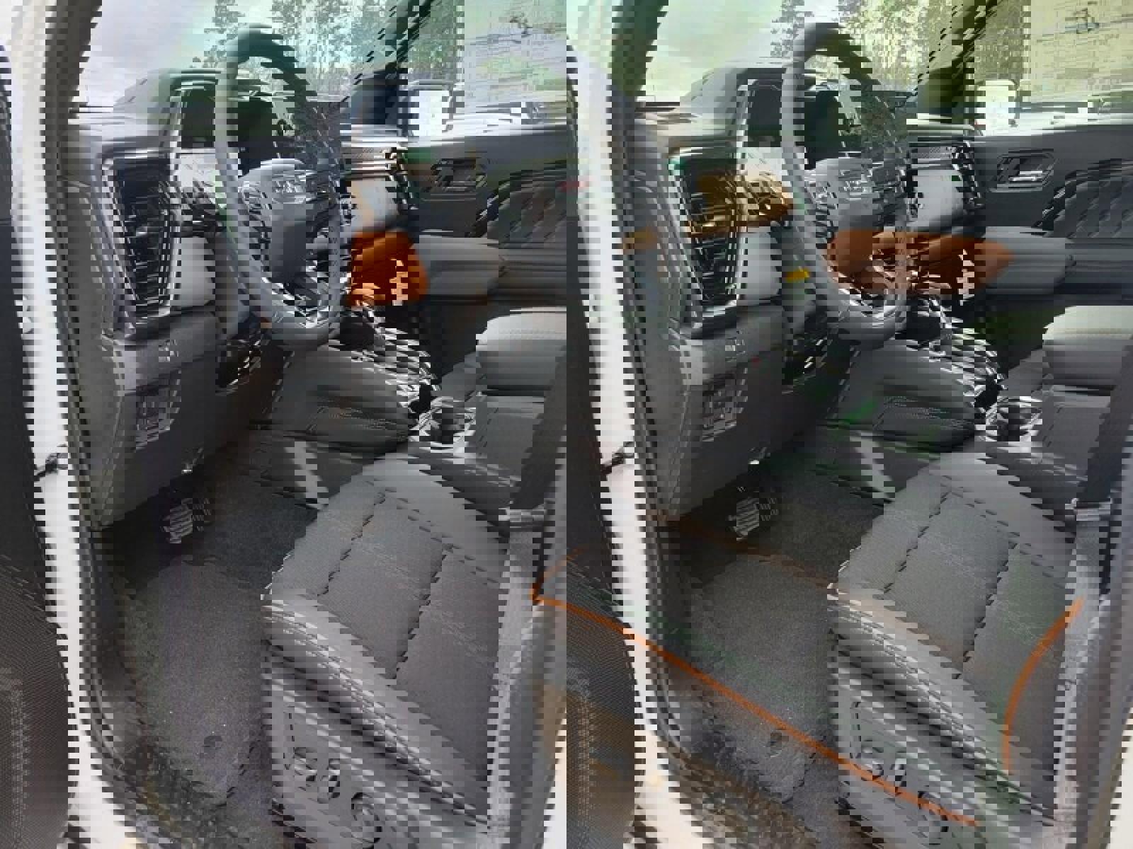 New 2026 GMC Canyon AT4 image 17