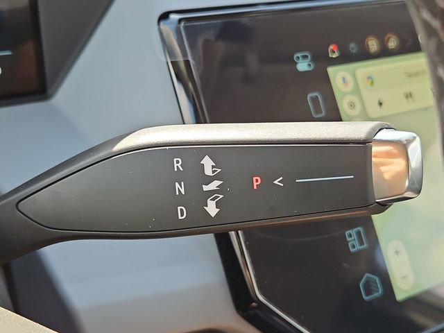 New 2027 Chevrolet Bolt LT w/ Comfort Package FWD image 17