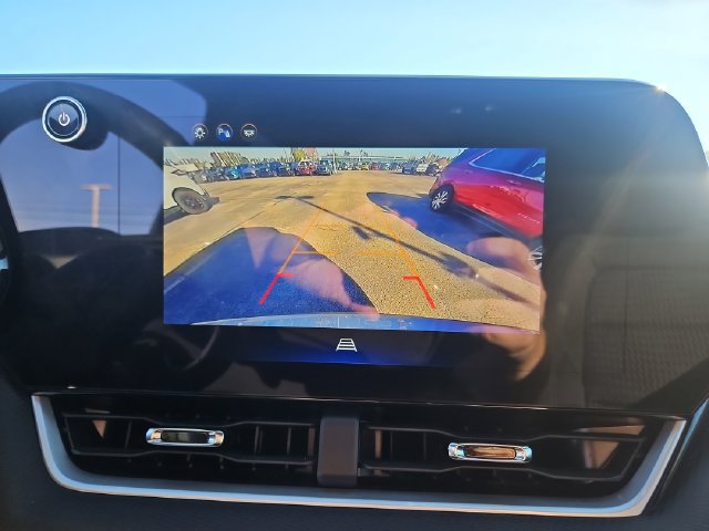Used 2025 Chevrolet Equinox LT FWD image 20