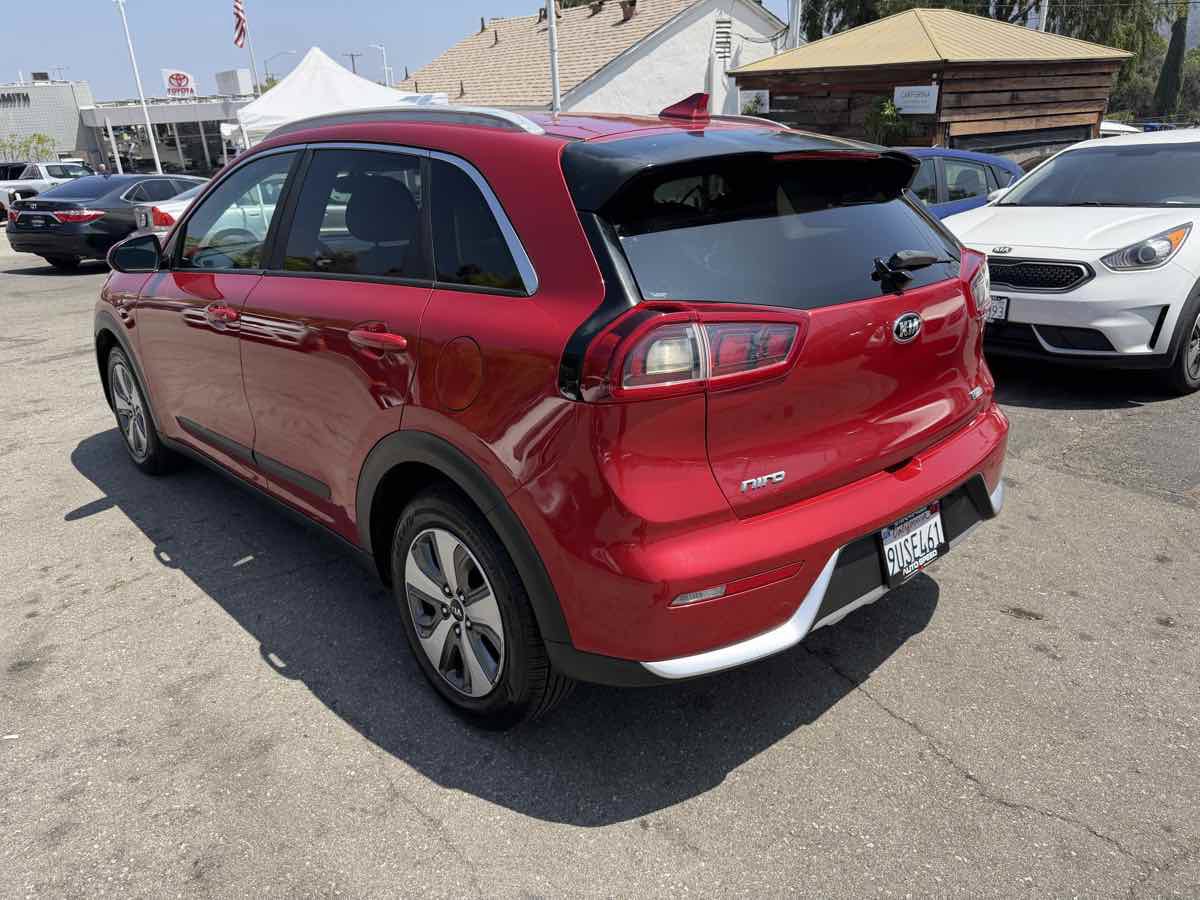 Used 2019 Kia Niro LX FWD image 3
