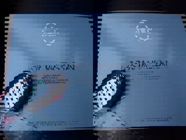 Used 2022 Nissan Altima 2.5 SR image 32