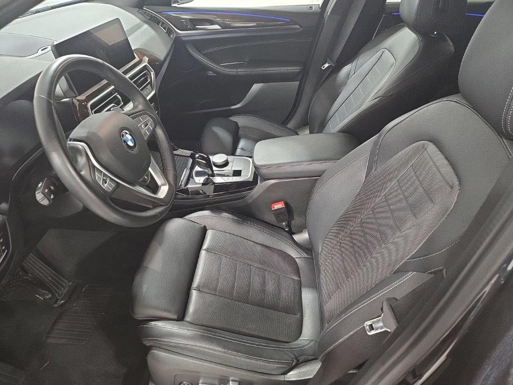 Used 2023 BMW X4 xDrive30i w/ Premium Package AWD/4WD image 17