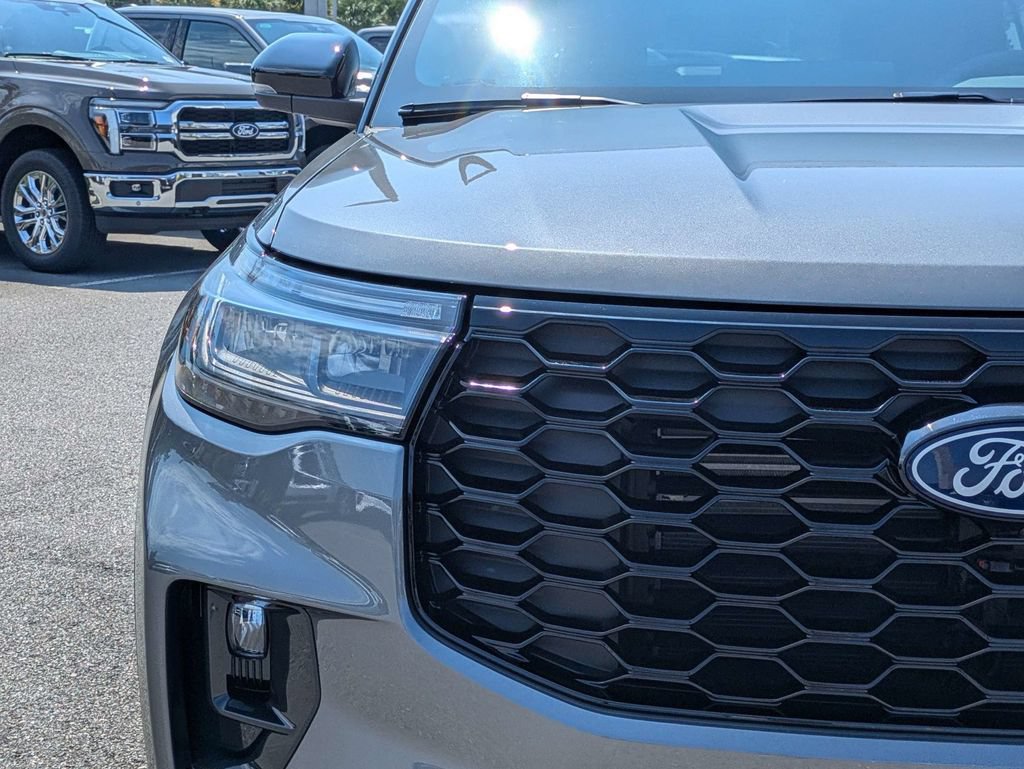 New 2027 Ford Explorer ST-Line RWD image 10