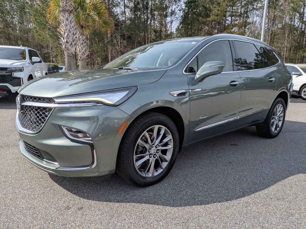 Certified 2023 Buick Enclave Avenir w/ Avenir Technology Package image 8