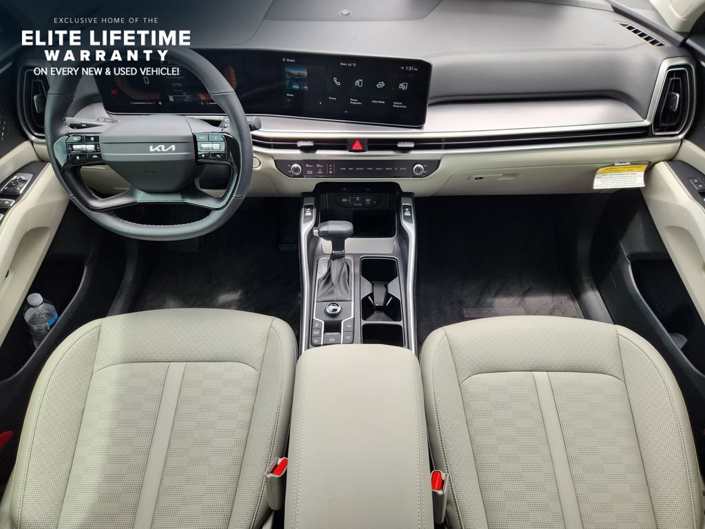 Certified 2026 Kia Sorento S w/ S Panoramic Sunroof Package FWD image 24