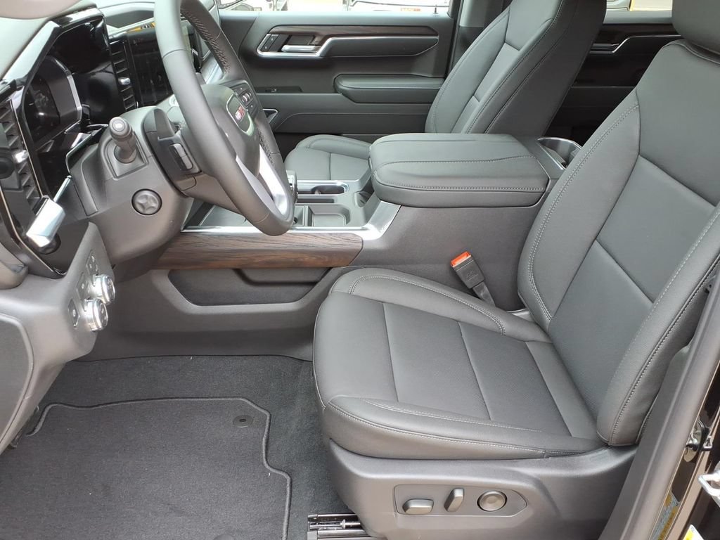New 2026 GMC Sierra 1500 SLT AWD/4WD image 13