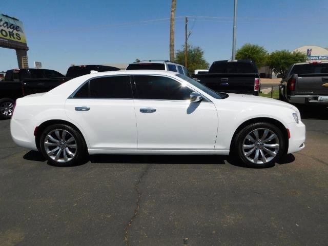 Used 2018 Chrysler 300 Limited image 7