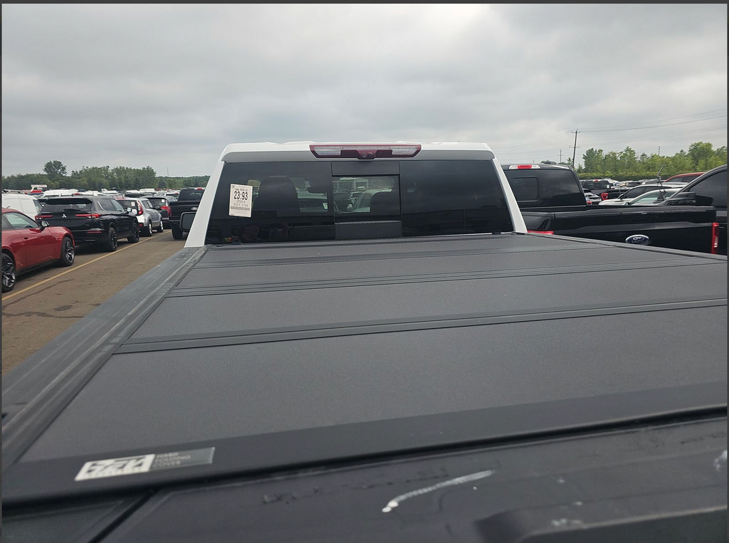 Used 2024 GMC Sierra 1500 AT4 w/ Technology Package AWD/4WD image 21