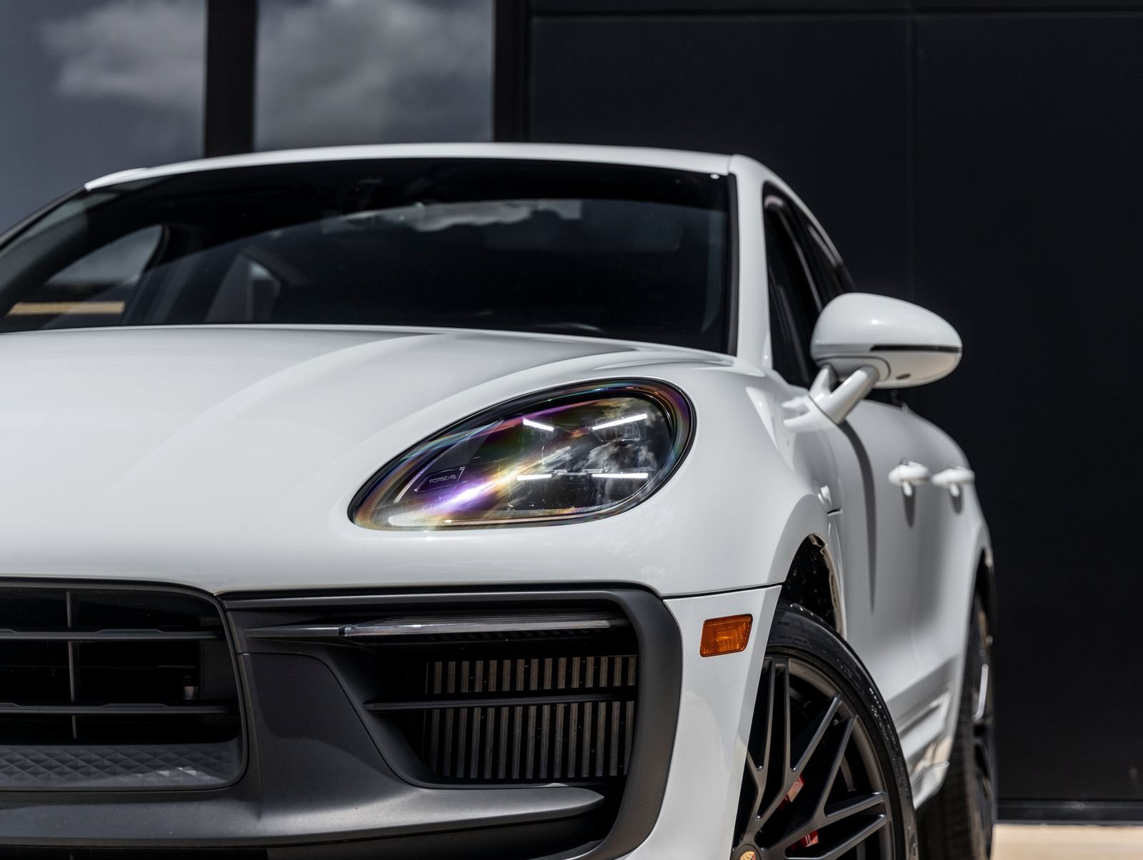 Certified 2024 Porsche Macan GTS AWD/4WD image 16