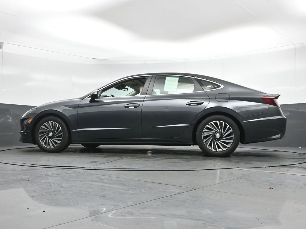 Certified 2023 Hyundai Sonata Limited w/ Cargo Package image 45