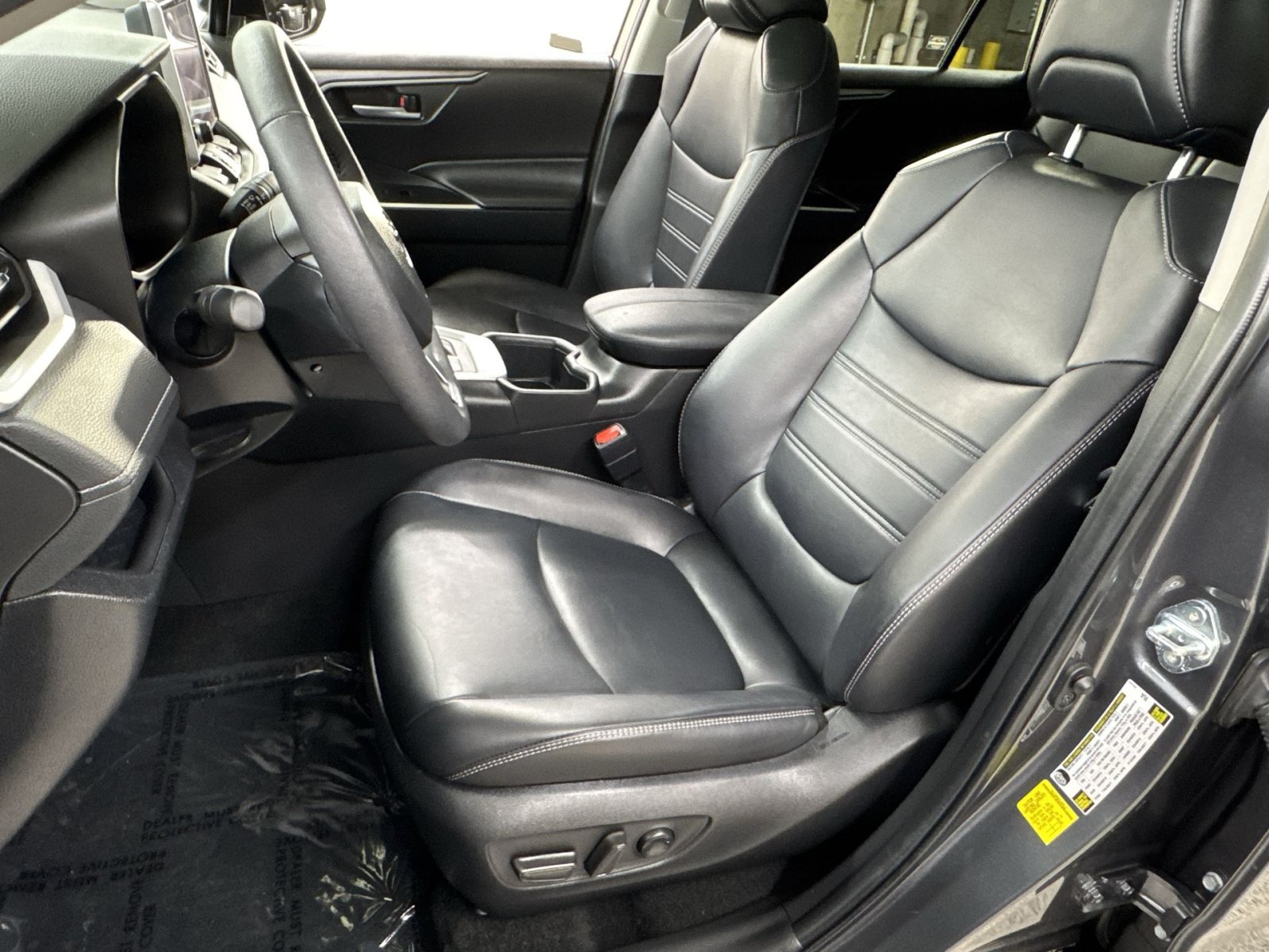 Used 2024 Toyota RAV4 XLE Premium w/ Weather Package AWD/4WD image 14