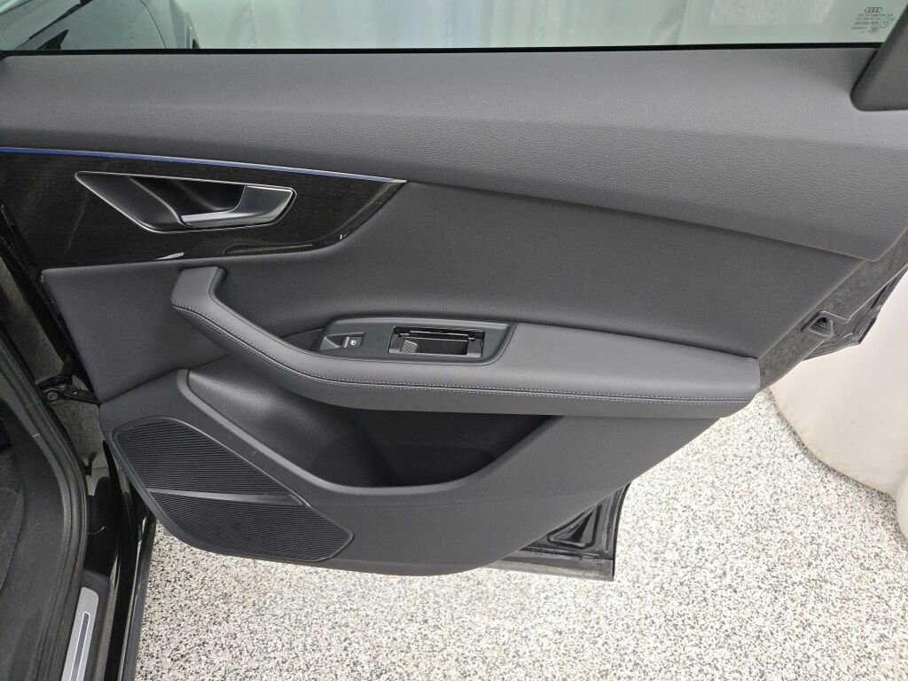 Used 2024 Audi Q7 3.0T Premium Plus image 10