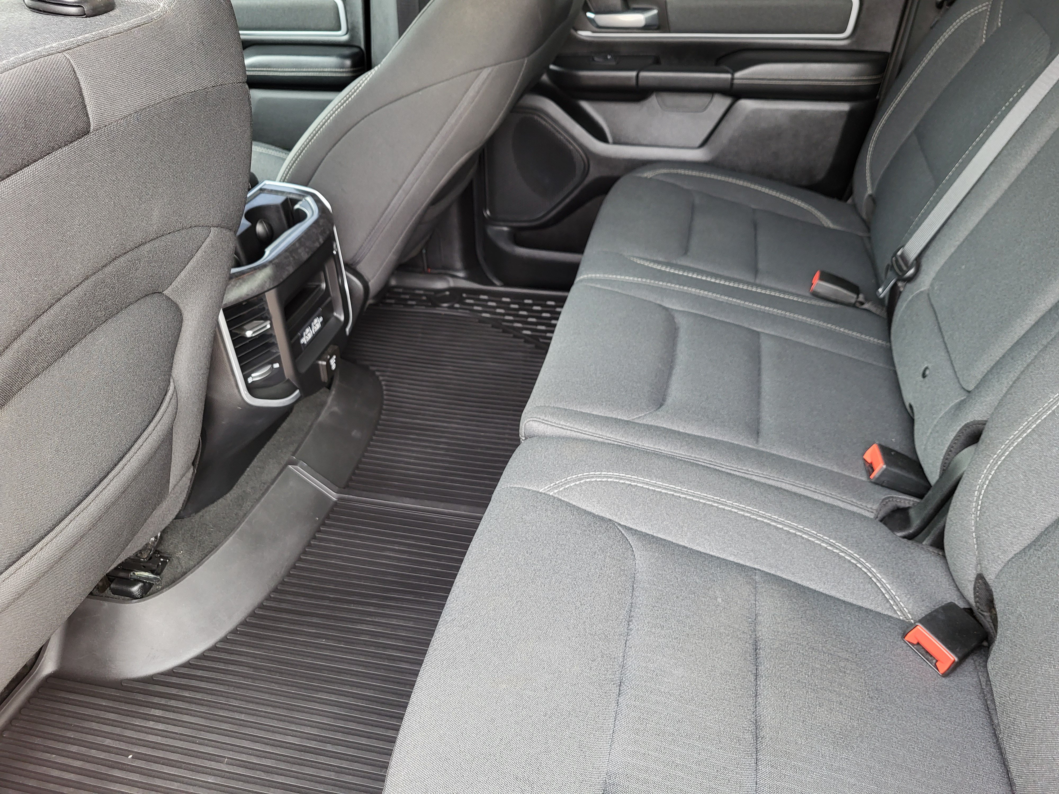 Used 2022 RAM 1500 Big Horn AWD/4WD image 25