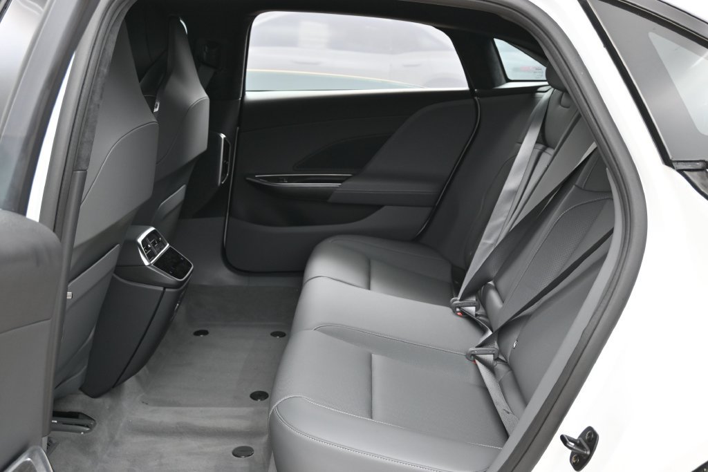 Used 2023 Lucid Air Pure AWD/4WD image 39