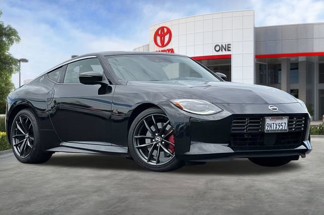 Used 2024 Nissan Z Performance w/ Floor Mat Package RWD image 2