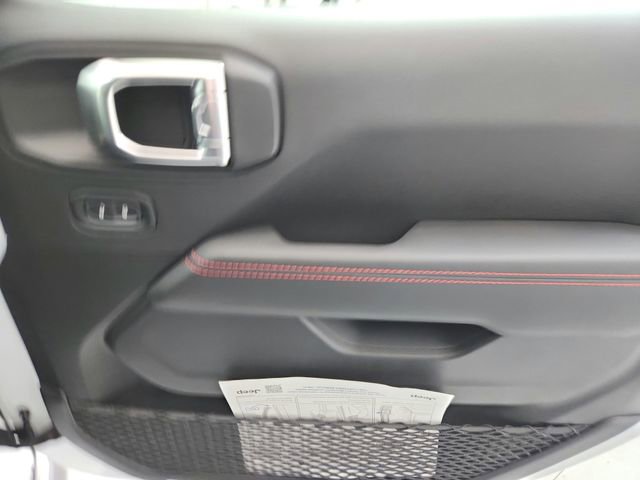 New 2026 Jeep Wrangler Unlimited Rubicon w/ Technology Group image 36