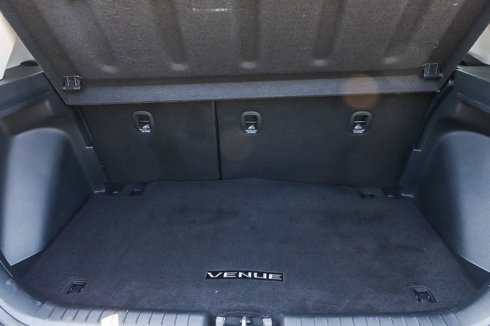 Used 2026 Hyundai Venue SEL FWD image 16