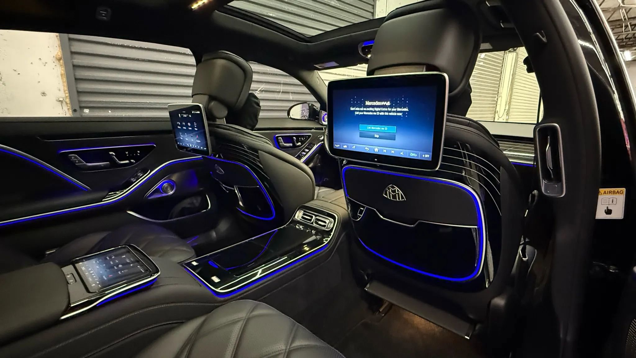 Used 2023 Mercedes-Benz Maybach S 580 4MATIC image 32