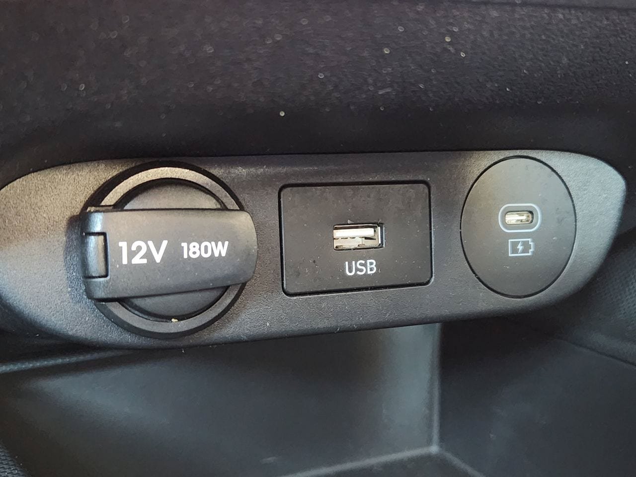 Certified 2024 Hyundai Elantra Blue FWD image 21
