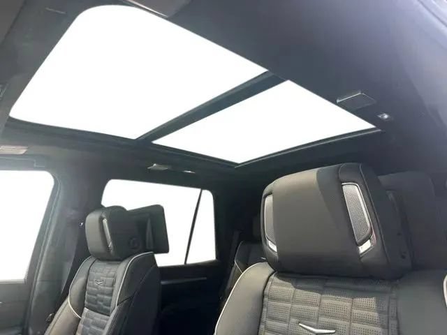 New 2026 Cadillac Escalade V AWD/4WD image 20
