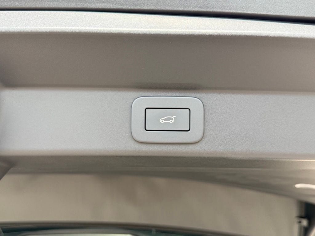 New 2026 Land Rover Range Rover Sport Dynamic SE AWD/4WD image 35