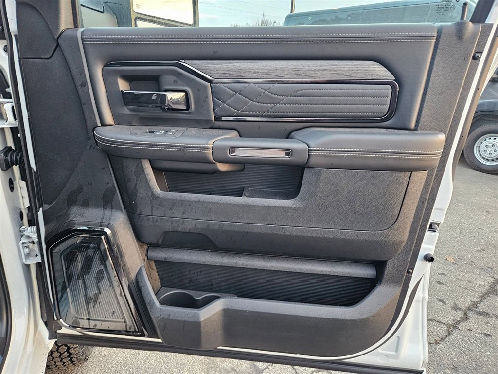 New 2026 RAM 3500 Limited image 18