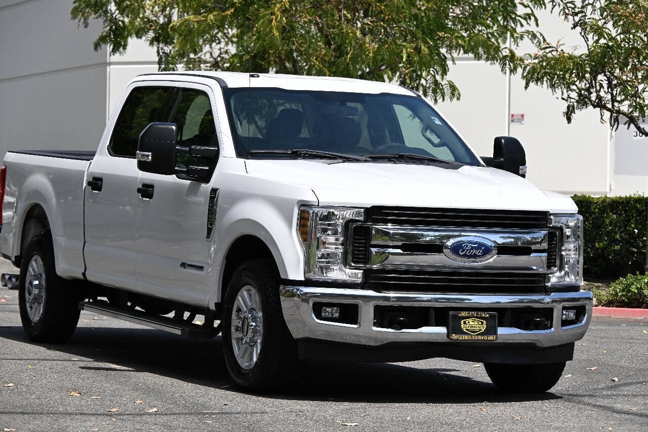 Used 2018 Ford F350 XLT w/ XLT Value Package RWD image 5