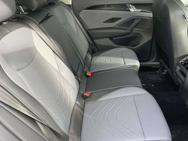 New 2026 Volkswagen Tiguan SE FWD image 24
