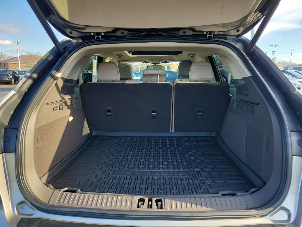 Certified 2023 Lincoln Nautilus Reserve w/ Equipment Group 201A image 10