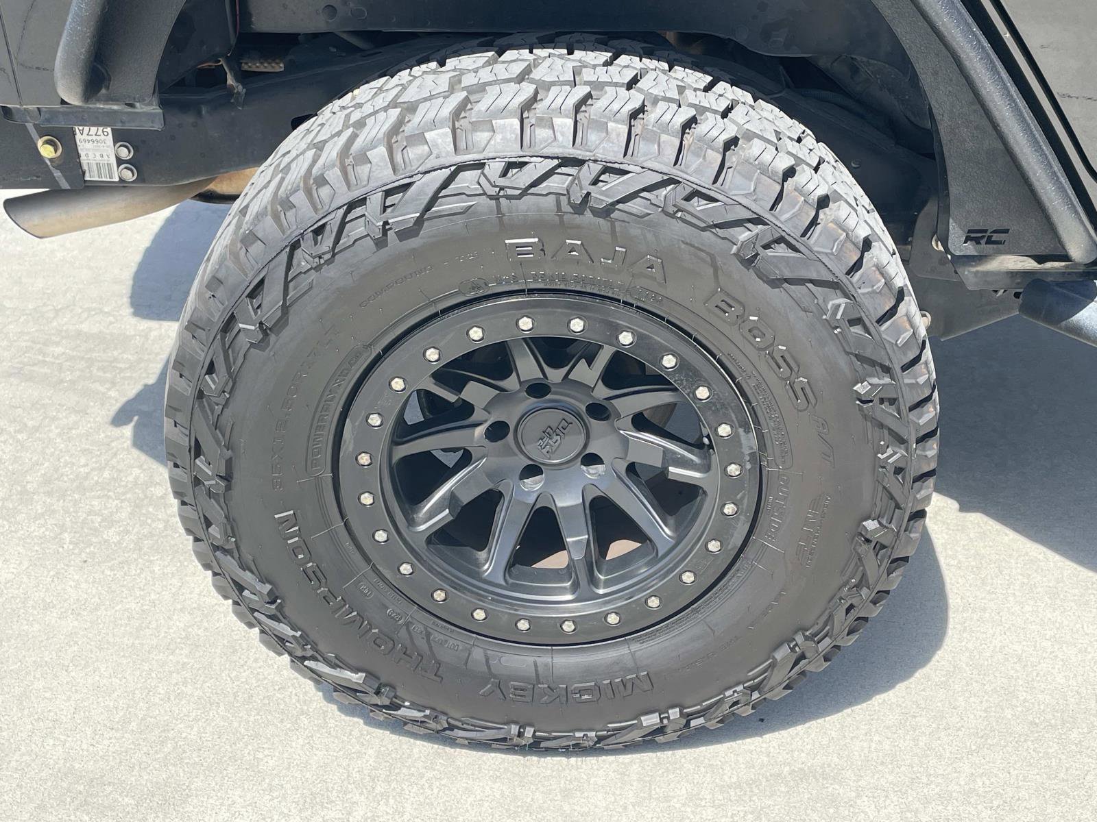 Used 2018 Jeep Wrangler Unlimited Sport w/ Connectivity Group AWD/4WD image 43