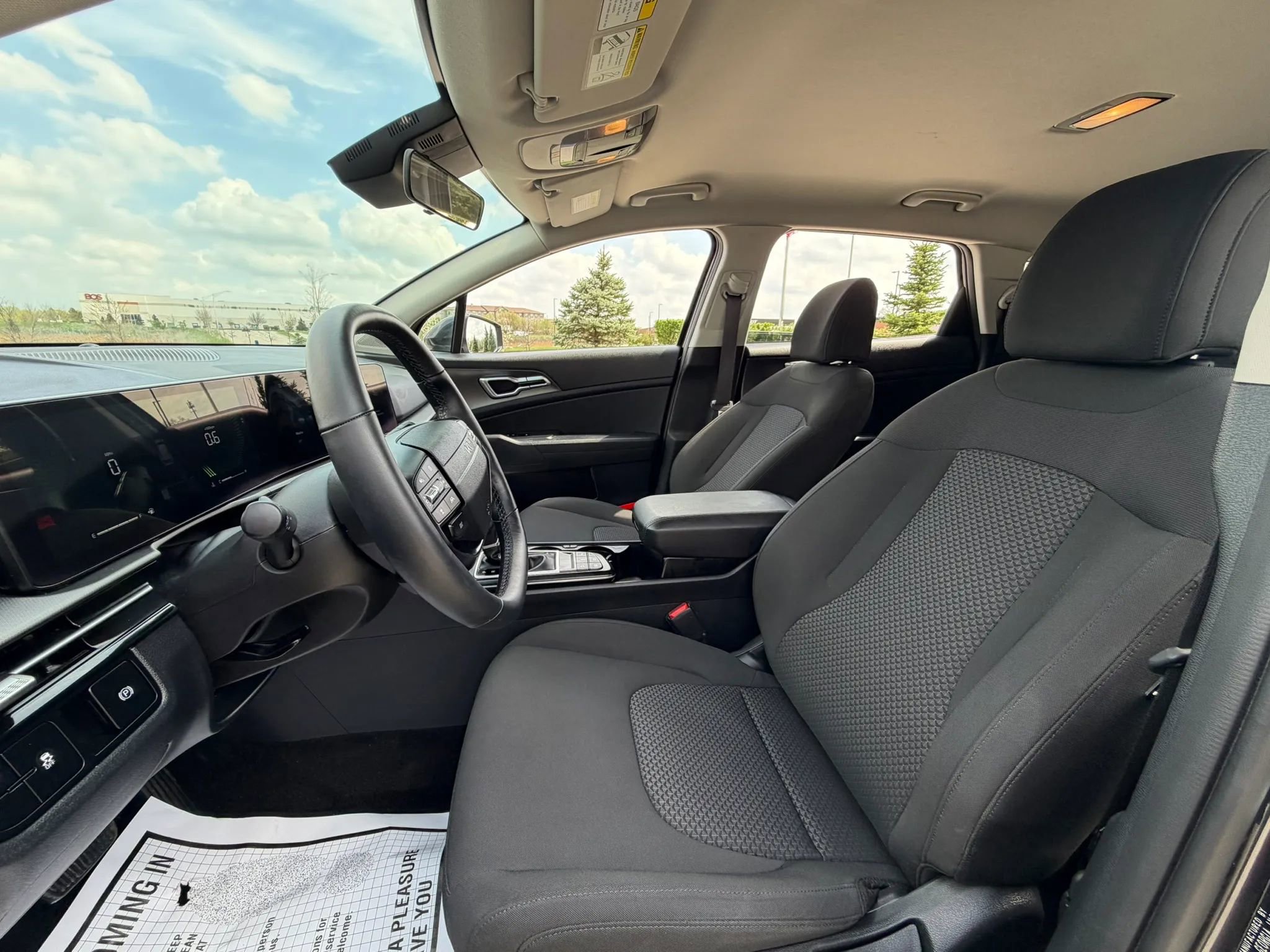 Used 2026 Kia Sportage LX FWD image 13