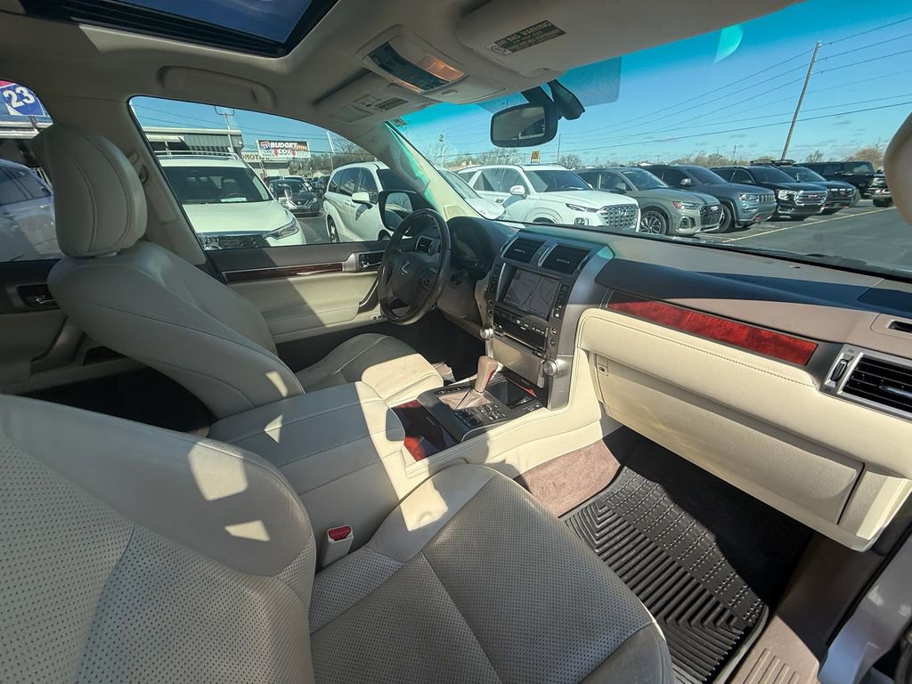 Used 2013 Lexus GX 460 Premium image 25