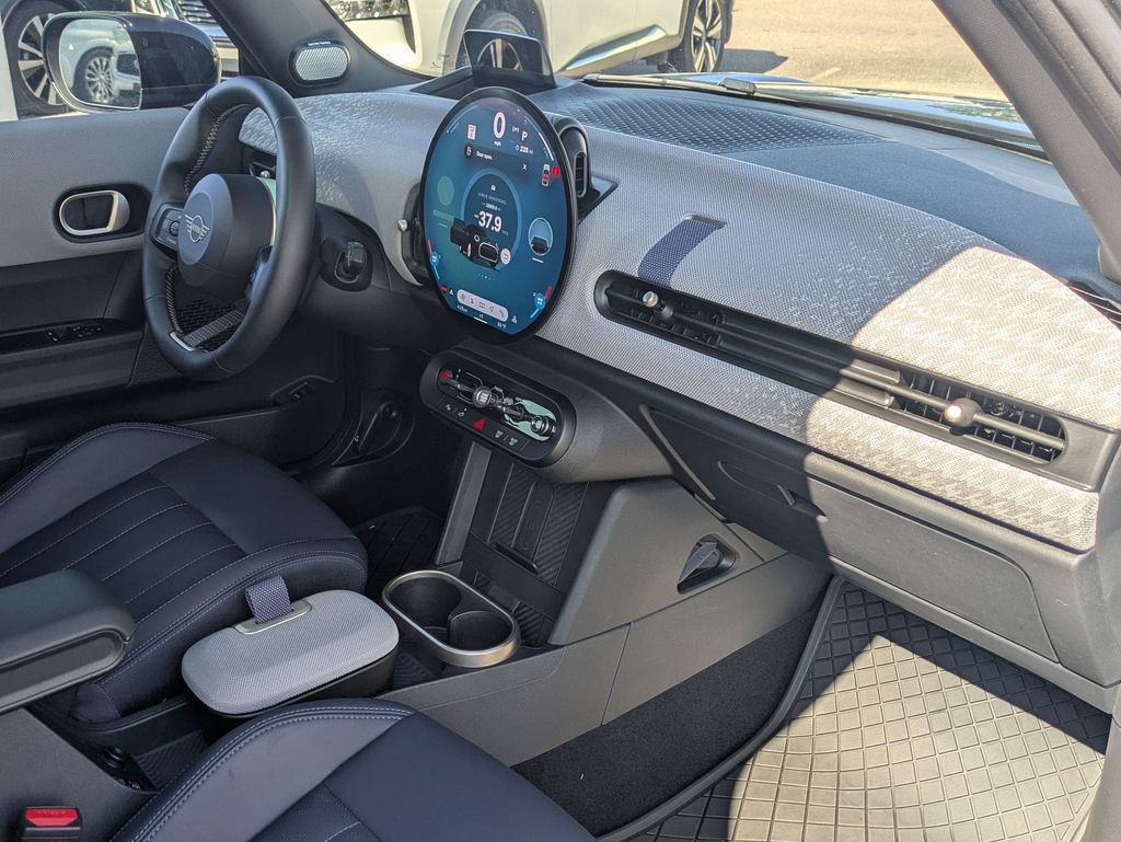 Used 2025 MINI Cooper S FWD image 24
